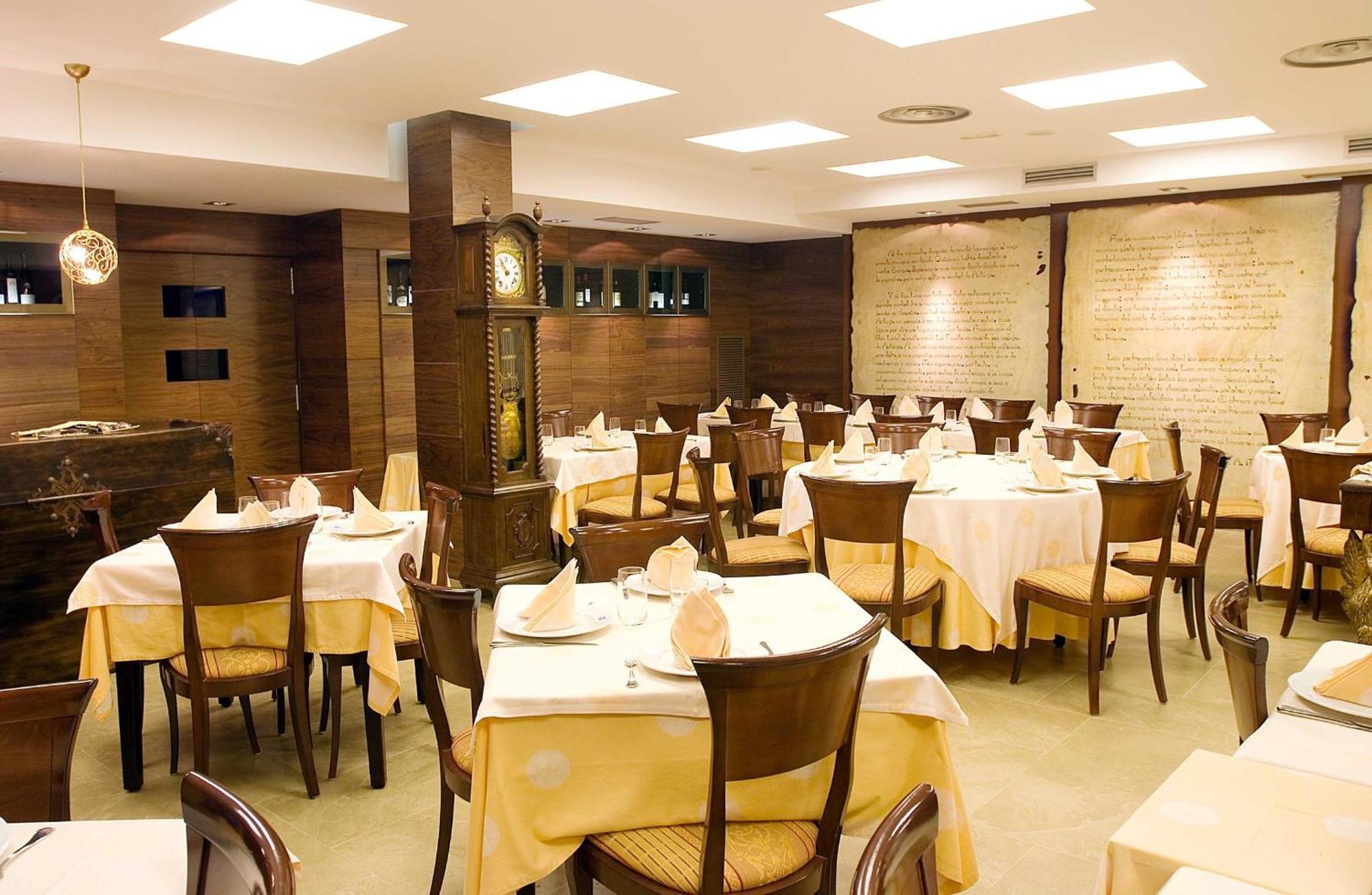Hotel Restaurante La Peseta Astorga Zewnętrze zdjęcie